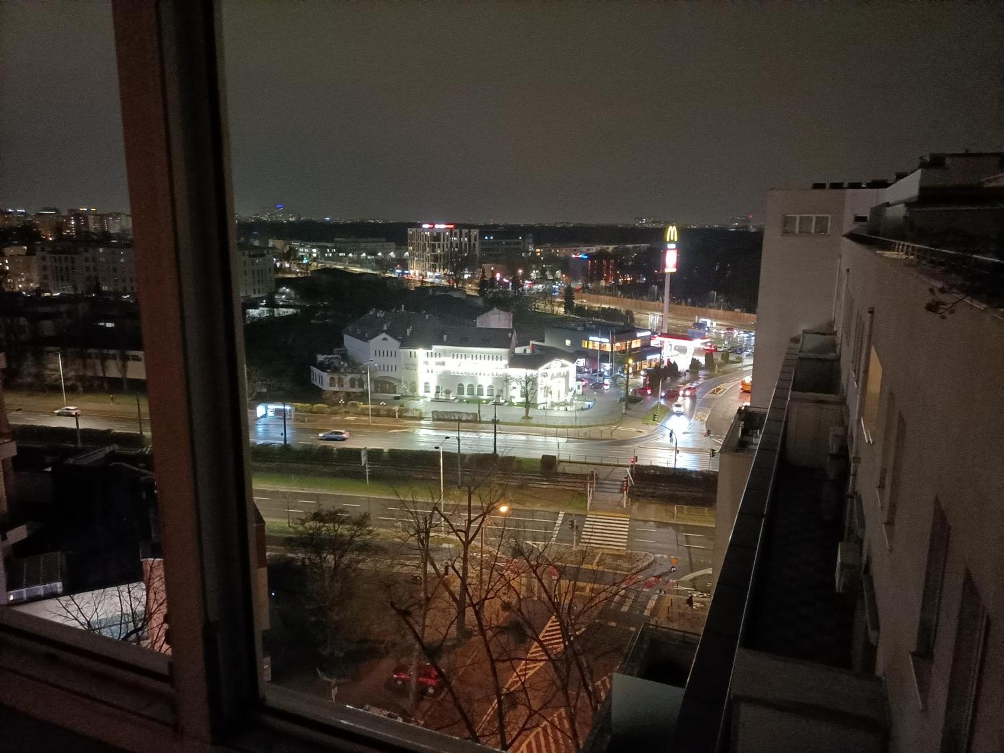 Arkadia Centrum - Pokoje Varşovia Exterior foto